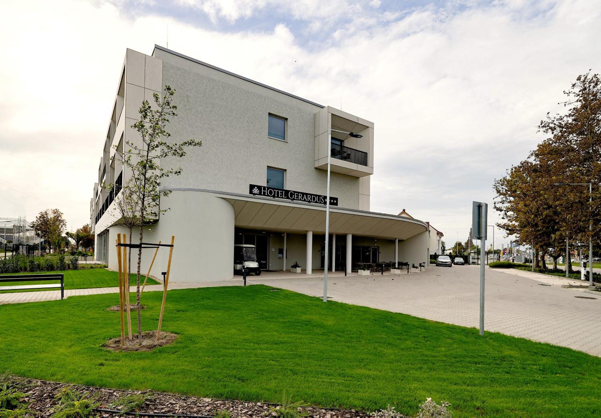 Hotel Gerardus Szeged Luaran gambar